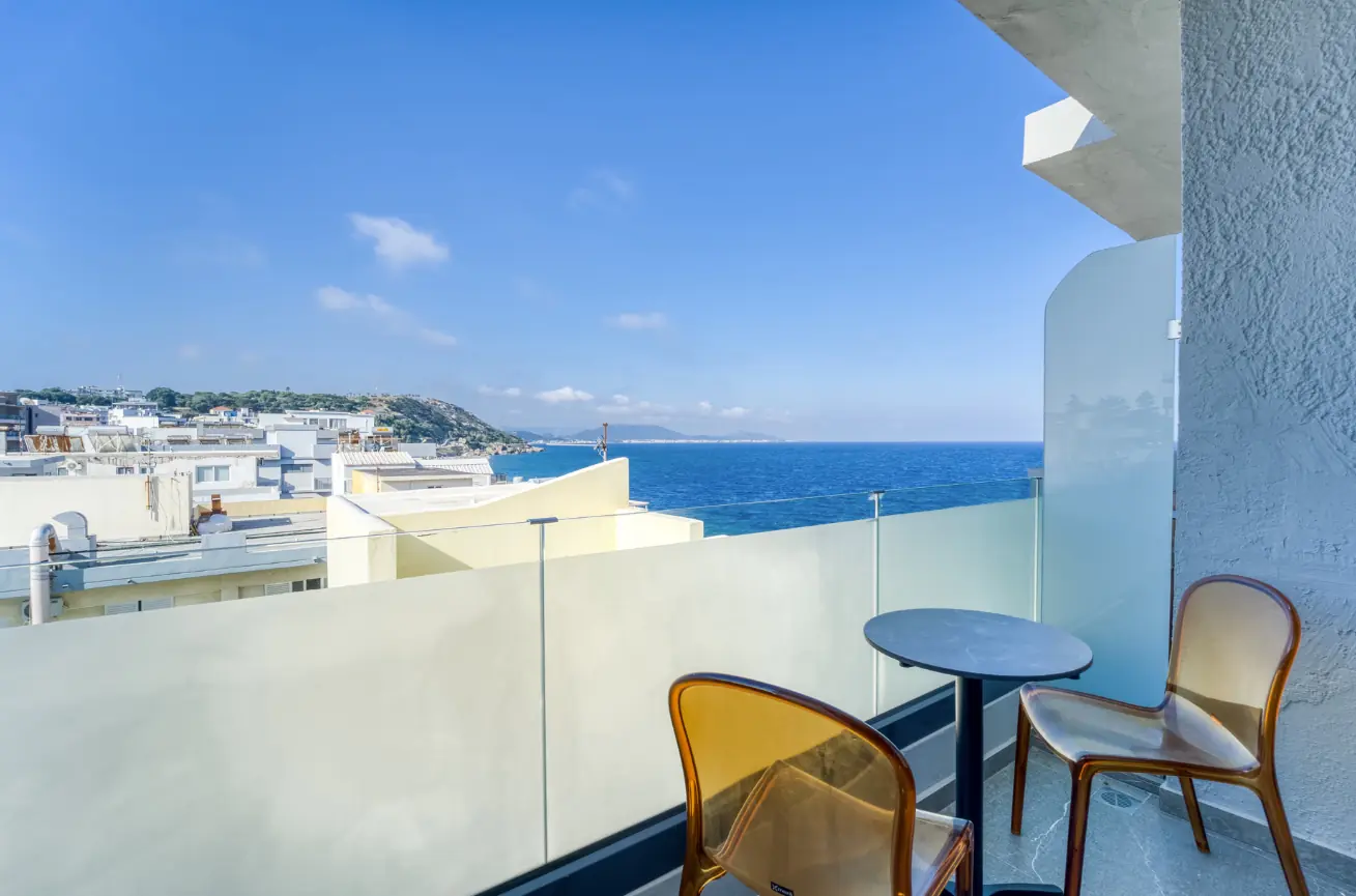 Island Seaside Hotel